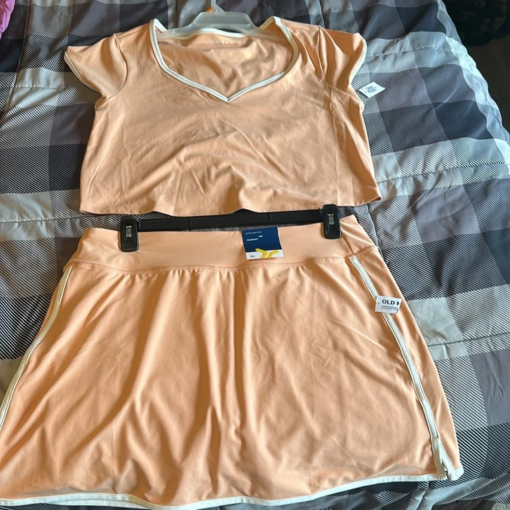 Old Navy Set - Picture 6 of 9